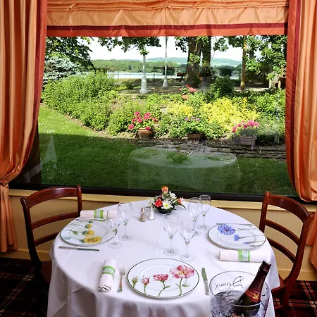 호텔 Logis Restaurant Relais Du Gue De Selle 3*