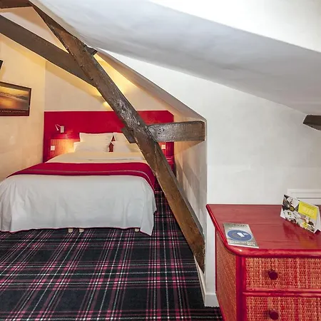 Logis Restaurant Relais Du Gue De Selle 호텔
