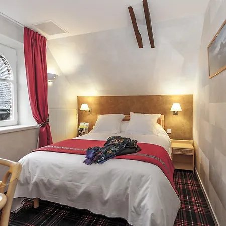 Logis Restaurant Relais Du Gue De Selle 호텔 3*