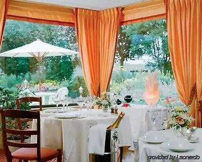 Hotel Au Relais Du Gue De Selle 3*