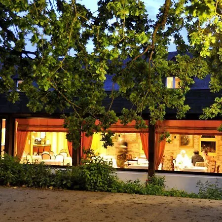 Au Relais Du Gue De Selle Hotel 3*