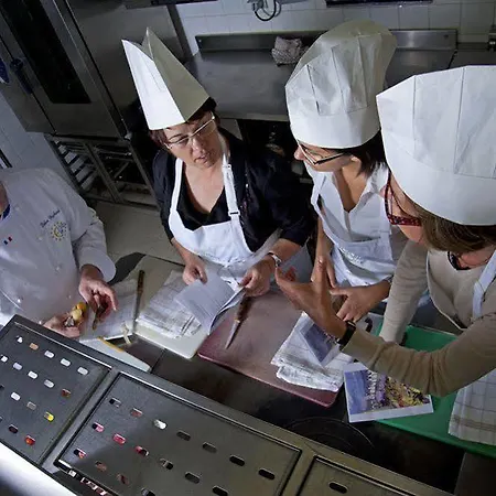 Logis Restaurant Relais Du Gue De Selle Mézangers