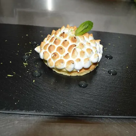 Logis Restaurant Relais Du Gue De Selle Mézangers