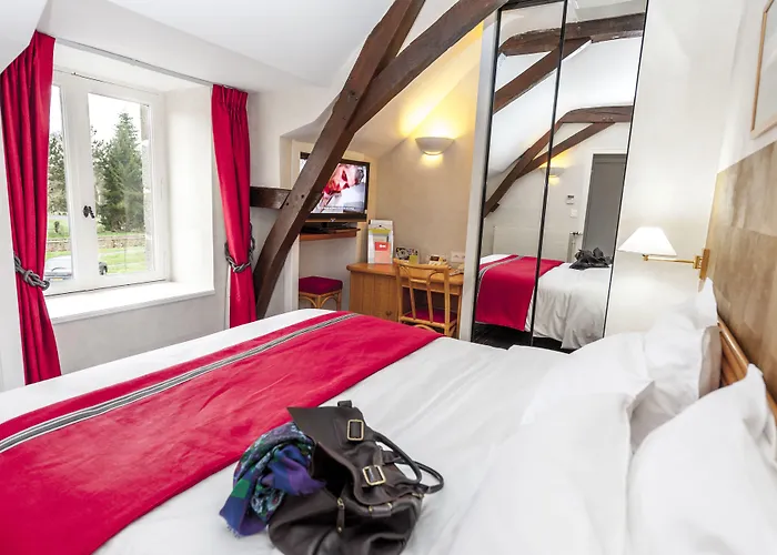 Logis Restaurant Relais Du Gue De Selle 3*