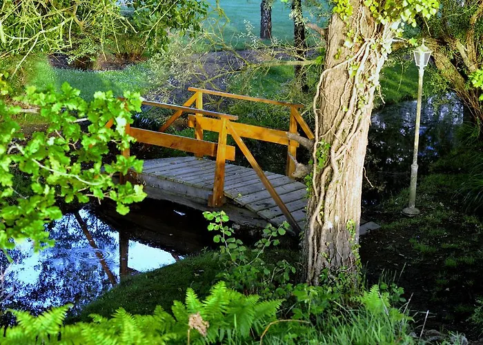 Logis Restaurant Relais Du Gue De Selle Mézangers