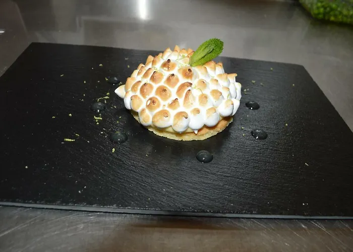 Logis Restaurant Relais Du Gue De Selle Mézangers