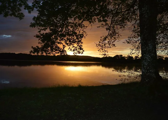 Au Relais Du Gué De Selle 3* Mézangers