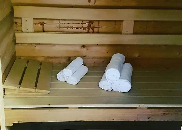 Au Relais Du Gué De Selle 3* Mézangers